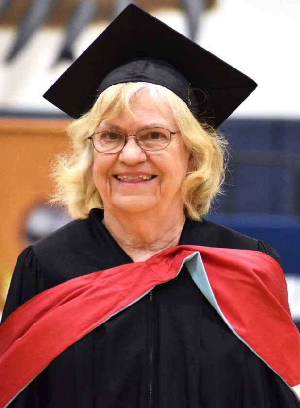 After 50 years, over 1,000 students, Leetonia teacher Cathie McCoy